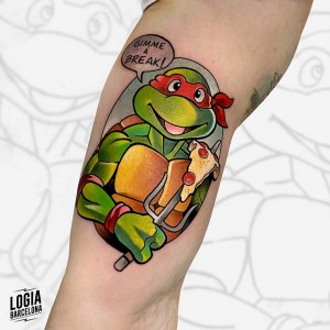 tatuaje_brazo_ninja_turtle_logiabarcelona_maxi_pain
